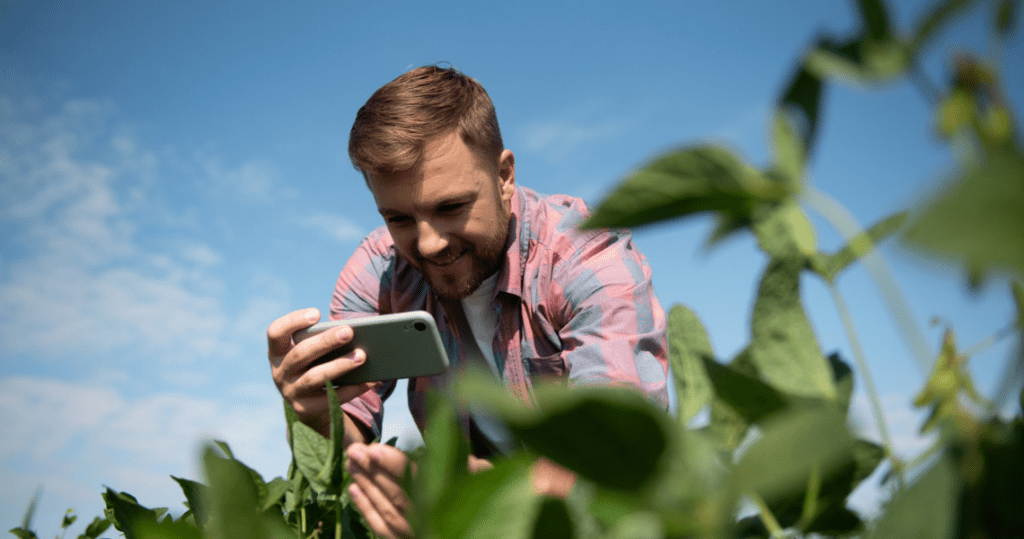 Marketing-digital-para-agronegocio-agricultor-1024x539-1.png
